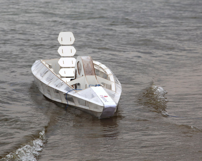 Kajak aus Sperrholz – die Wasserung